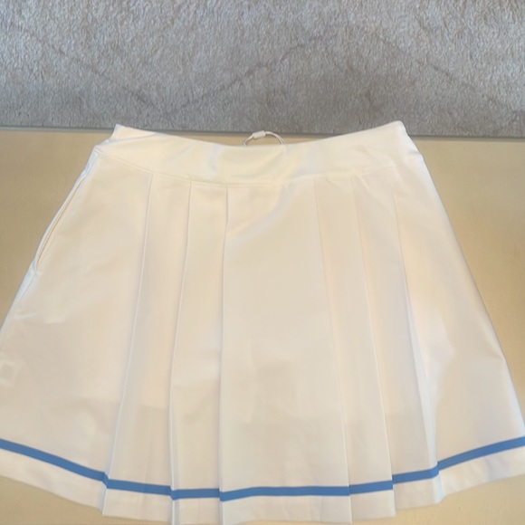 Lady Hagen Pleated Nautical Golf Skirt - Picture 4 of 4